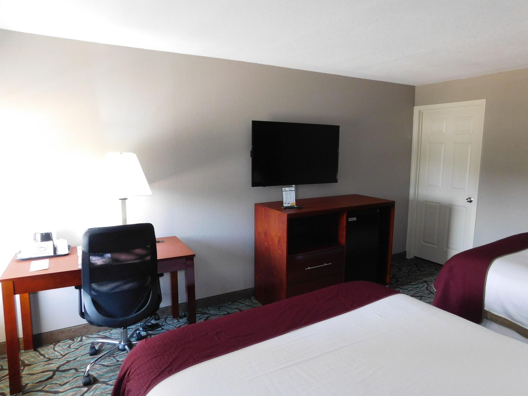 Days Inn By Wyndham West Des Moines - Clive Екстер'єр фото