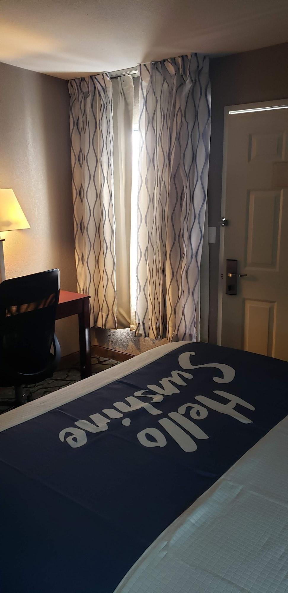 Days Inn By Wyndham West Des Moines - Clive Екстер'єр фото