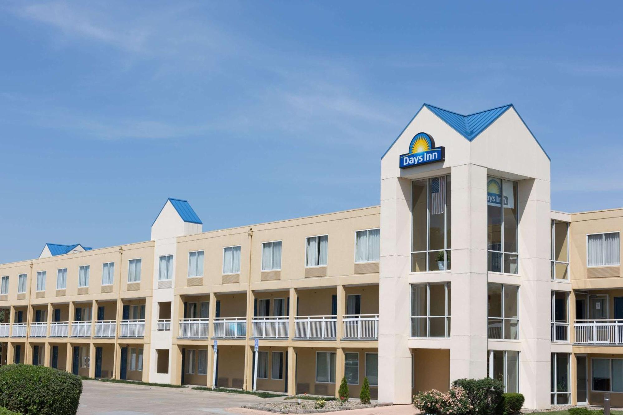 Days Inn By Wyndham West Des Moines - Clive Екстер'єр фото