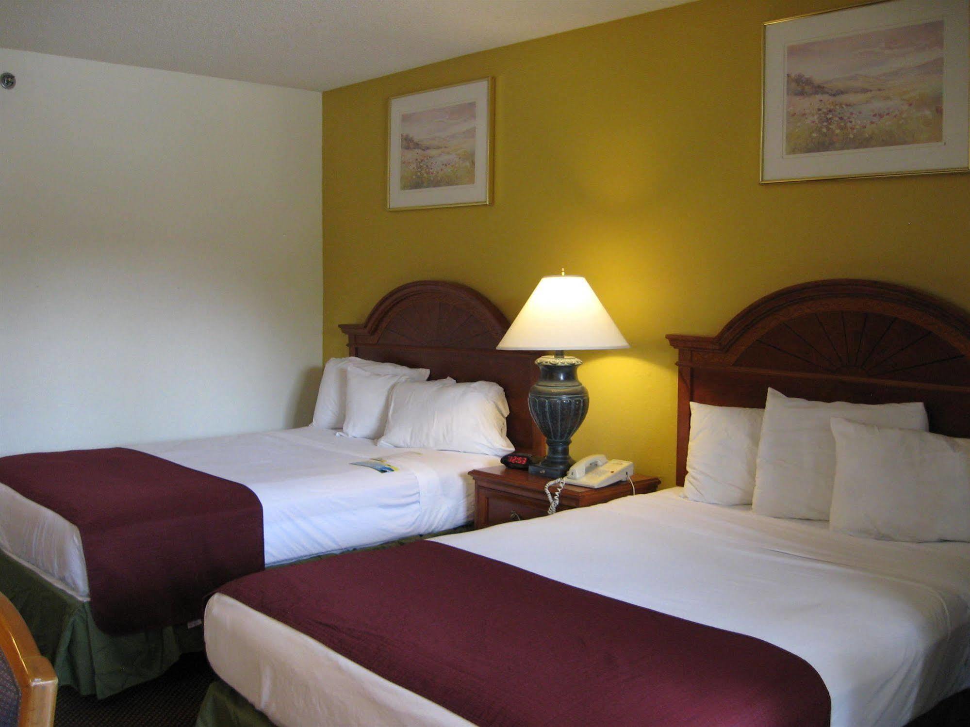 Days Inn By Wyndham West Des Moines - Clive Екстер'єр фото