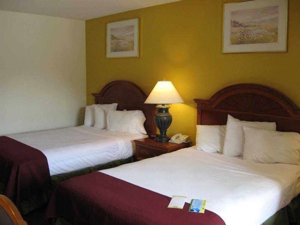 Days Inn By Wyndham West Des Moines - Clive Екстер'єр фото