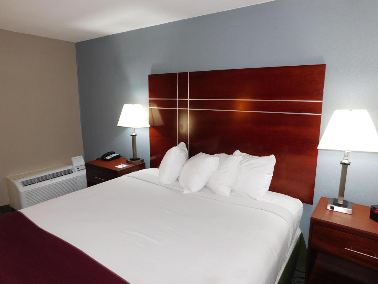 Days Inn By Wyndham West Des Moines - Clive Екстер'єр фото