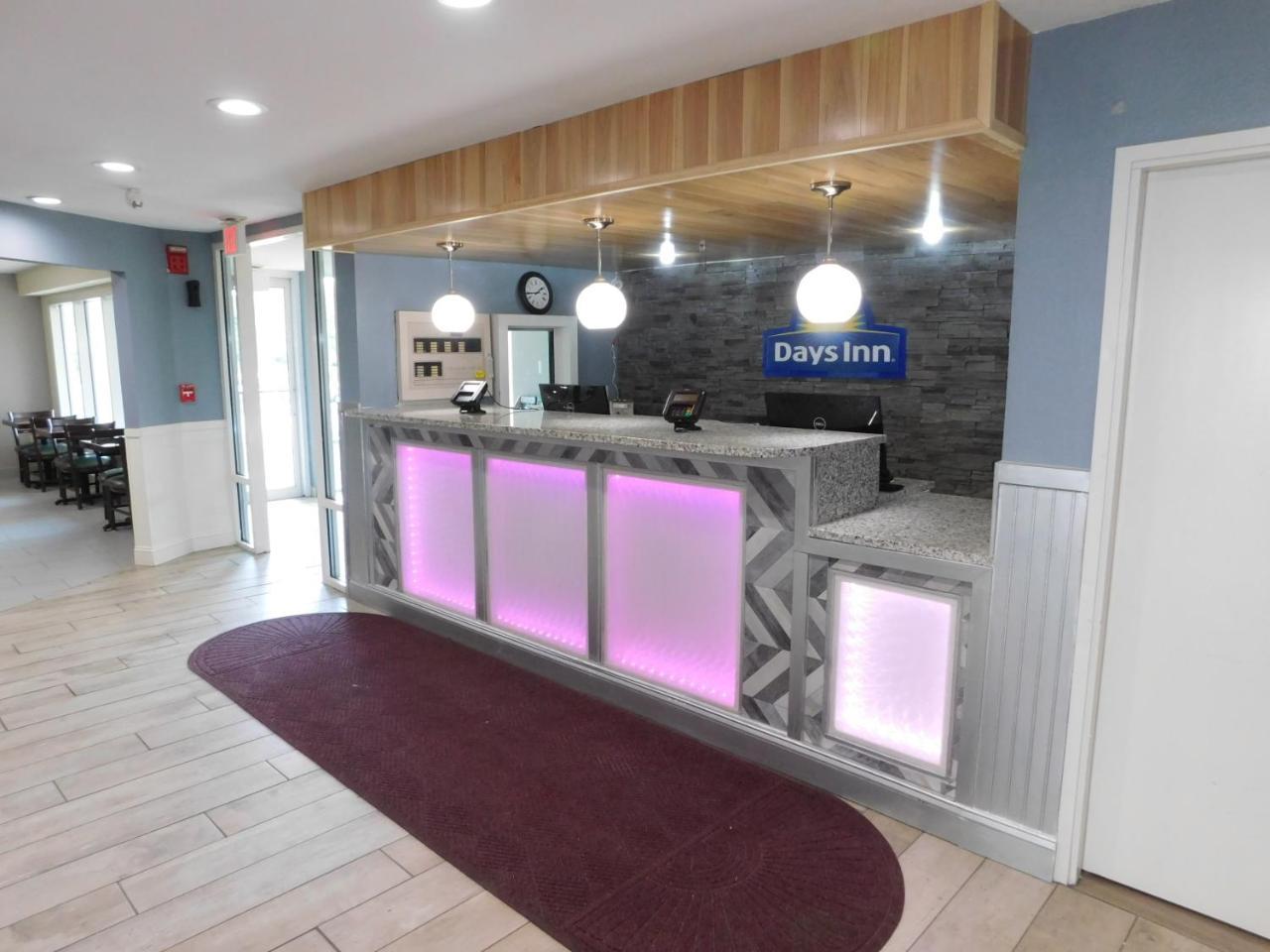 Days Inn By Wyndham West Des Moines - Clive Екстер'єр фото